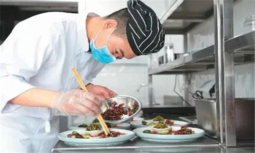 食堂承包运营中,备餐如何有效提高食品安全